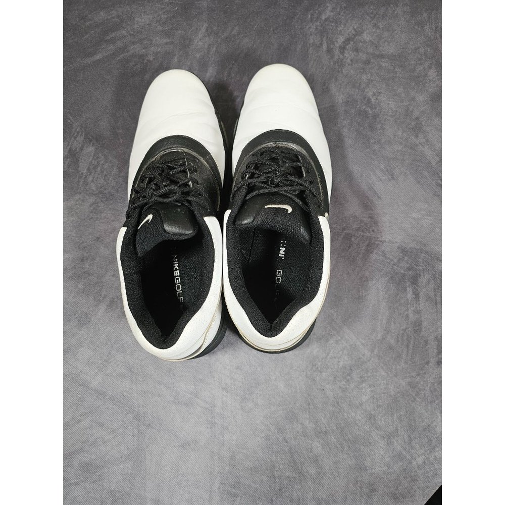 black and gold nike golf shoes